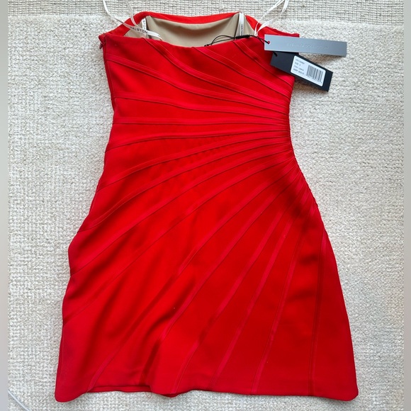 Halston Heritage Red Strapless mini dress - Picture 2 of 4